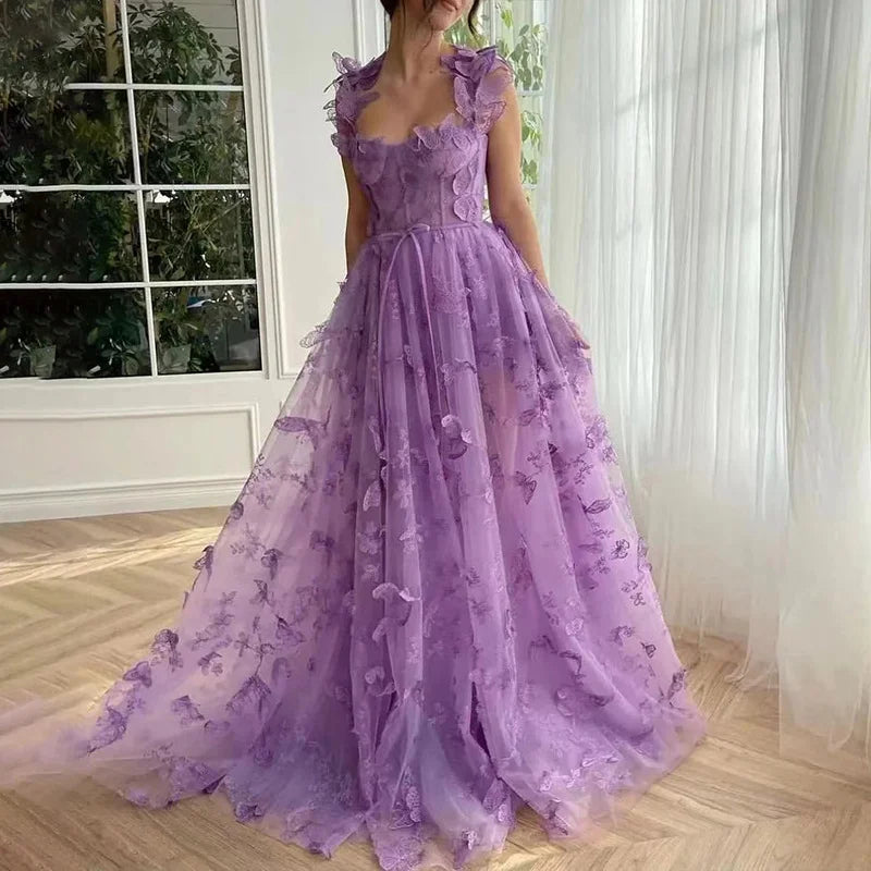 Elegant sleeveless maxi dress by LORVENES, flowing fabric with a fitted bodice and long skirt, ideal for formal occasions.