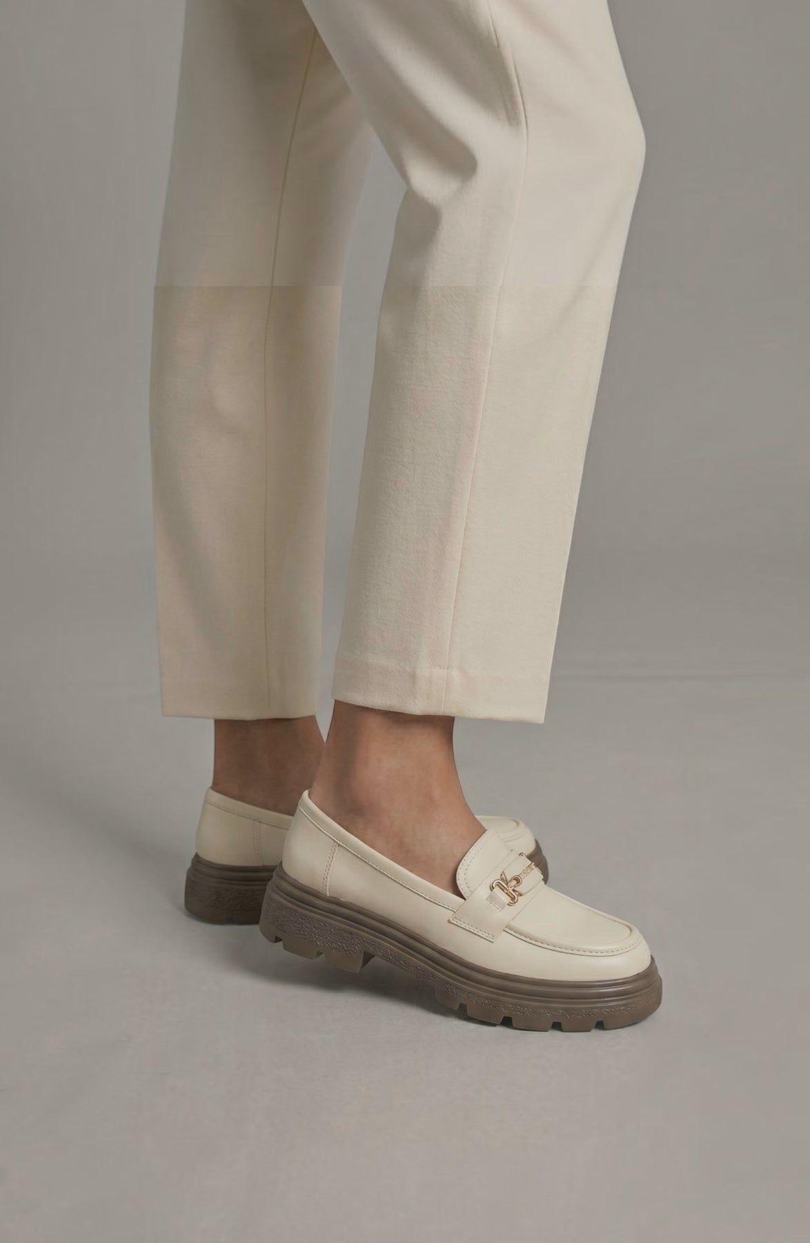 LORVENE Velvet Line Loafers in deep burgundy, showcasing sleek design and soft velvet texture on smooth sole