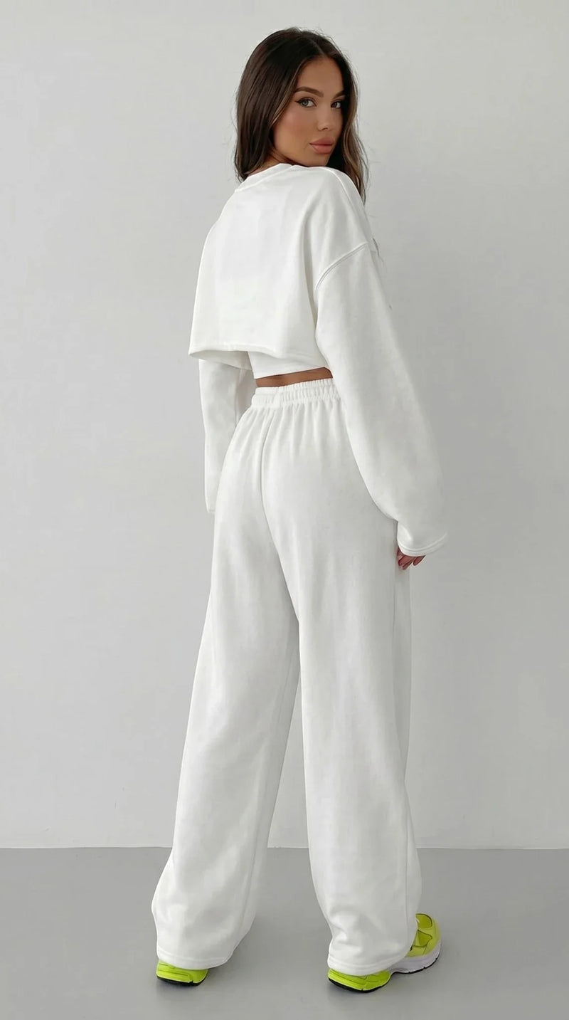 LORVENES women's casual sweater suit with long-sleeved pullover, suspenders, and wide-leg pants in 2023 fashion style.