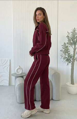 Model wearing LORVENES striped street cardigan set with matching top and pants, casual fashion for everyday wear.