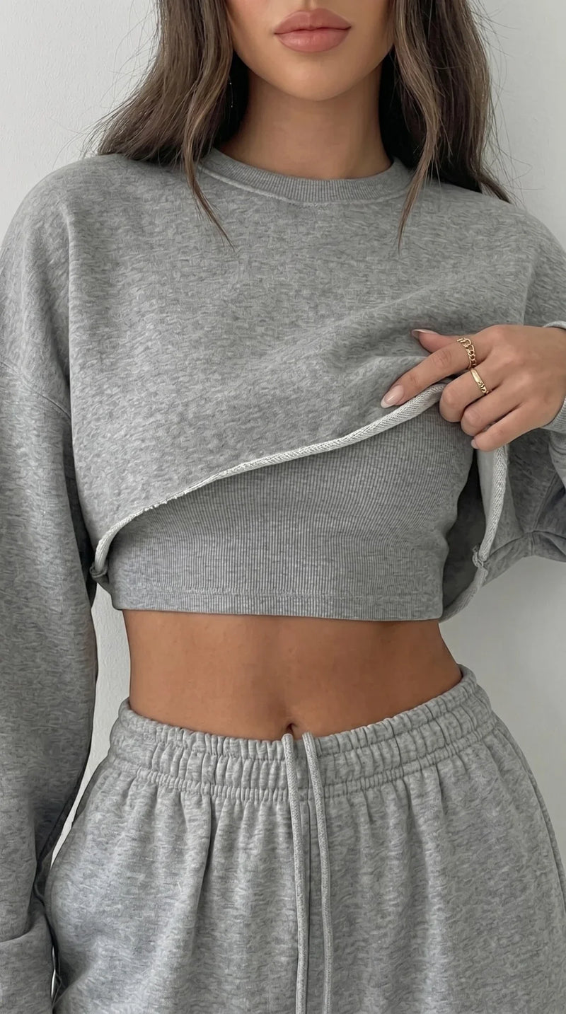 LORVENES women's casual sweater suit featuring a long-sleeved pullover, suspenders, and wide-leg pants in a stylish three-piece set.